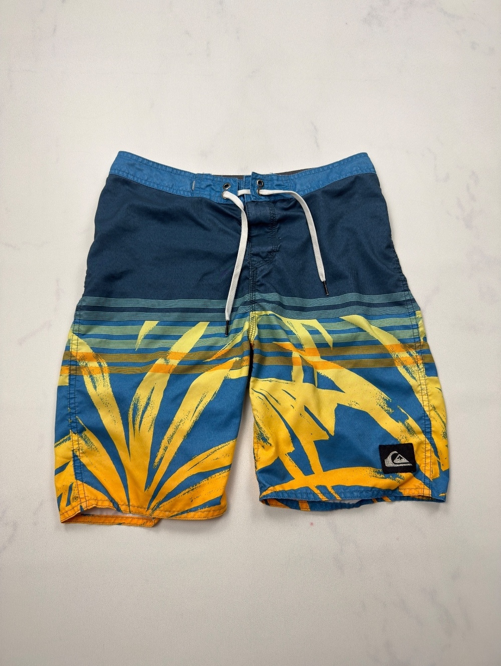 Quiksilver Boardshorts Yellow Blue Tropical Print - Boys 28